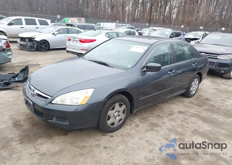 2007 Honda Accord 2.4 Lx z USA, uszkodzony, nr VIN 1HGCM56497A116621